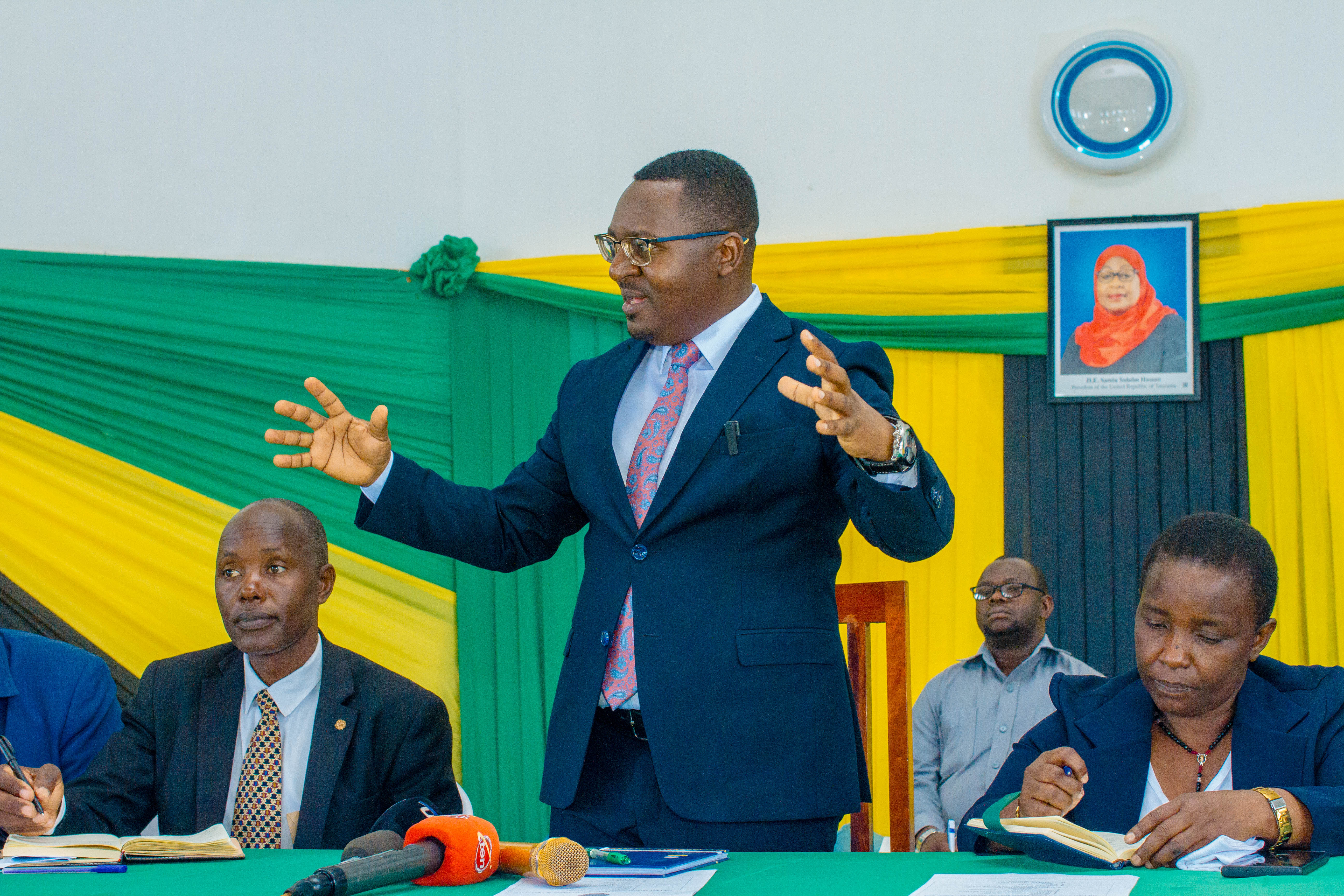 RC KHERI JAMES AWAHIMIZA WAKUU WA SHULE KUWA VINARA WA MAPINDUZI YA KIFIKRA KWA WANAFUNZI