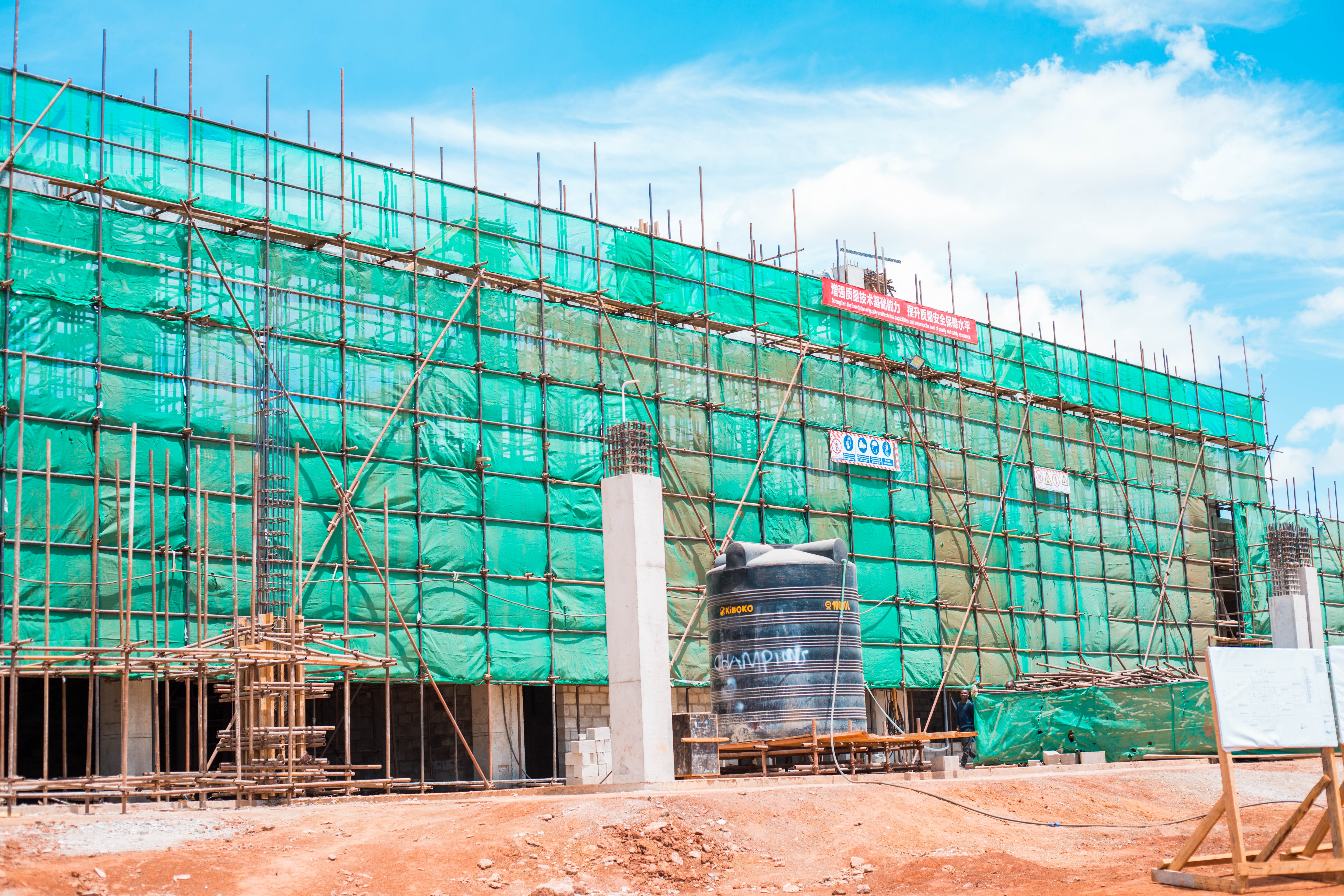 MRADI WA SH. BILIONI 41, UJENZI WA JENGO LA ABIRIA UWANJA WA NDEGE IRINGA WAENDELEA KWA KASI